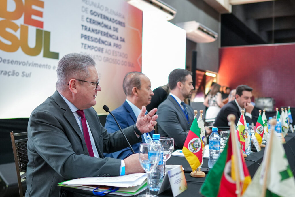 Em encontro de governadores, BRDE apresenta proposta de criação da agência de fomento para o MS