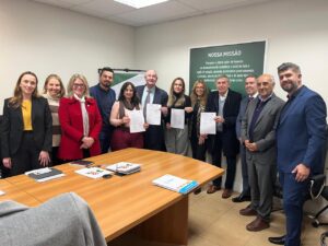 Read more about the article CODESUL assina Carta de Compromisso com região Centro da Argentina